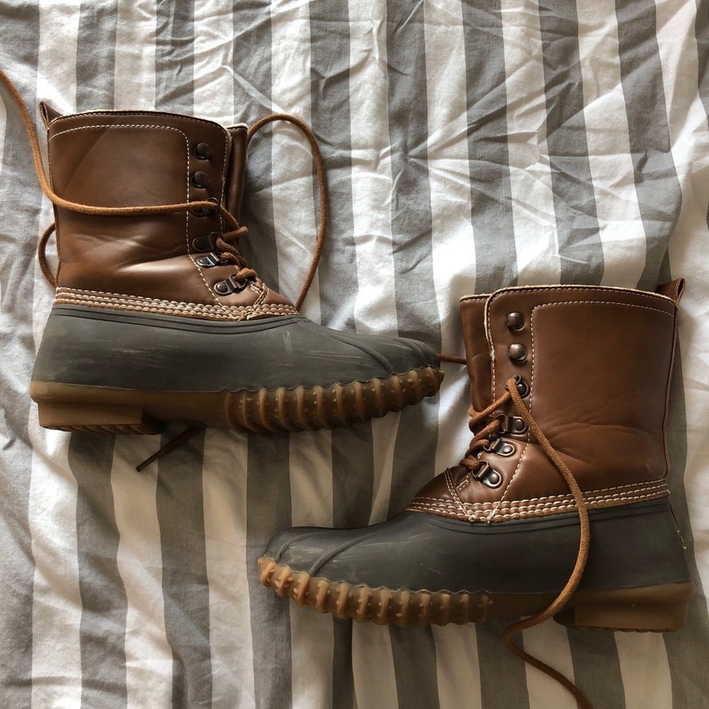 Duck boots